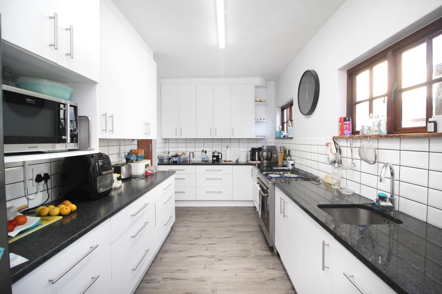 3 Bedroom Property for Sale in Heiderand Western Cape